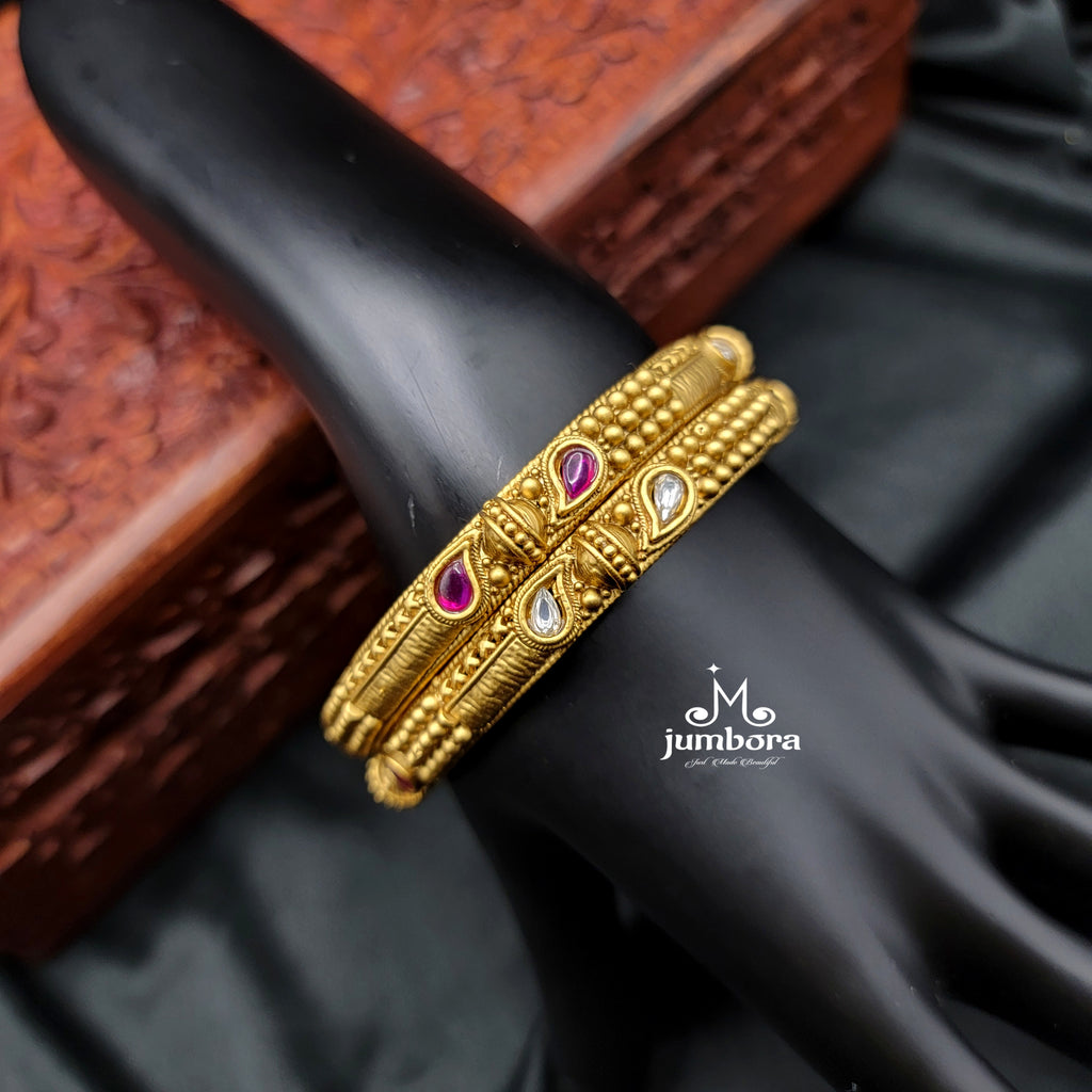 Rajwadi Gold Finish Kundan & Kemp Bangle