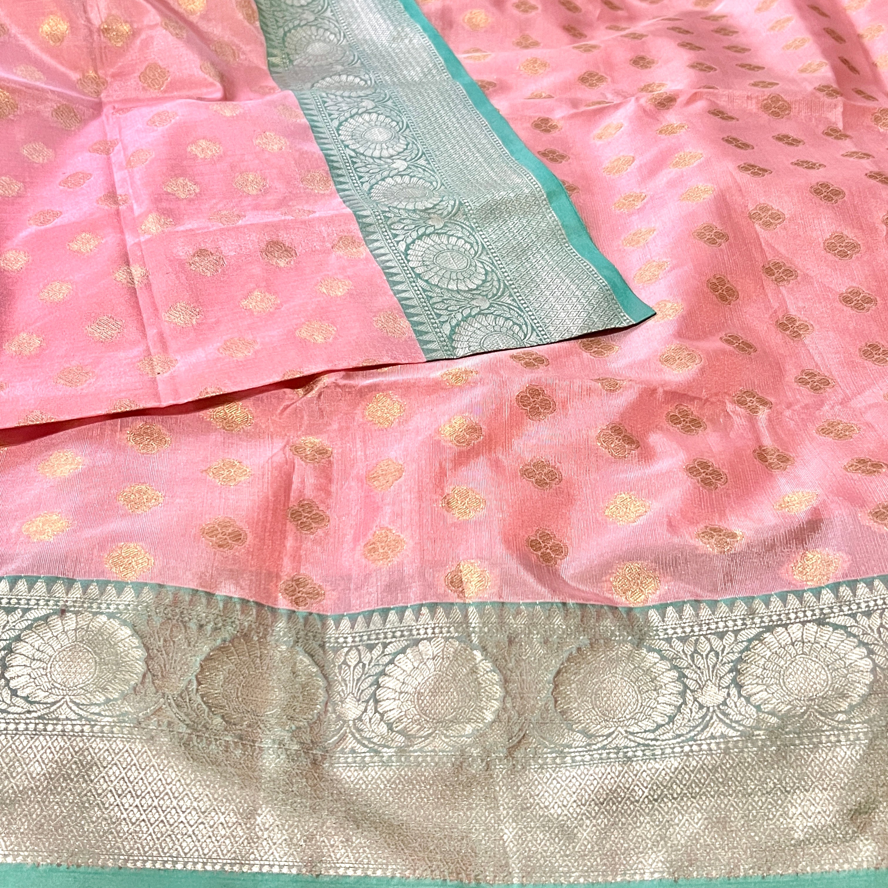 Detailed Guide to Choose your Perfect Pure Silk Saree – Saris and Things